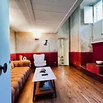 Apartment Retro Revival Loft In