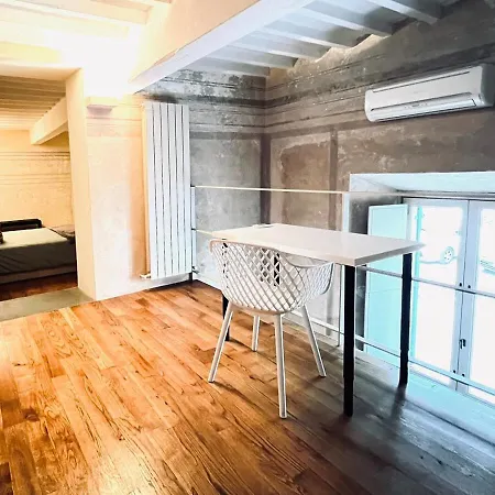 Retro Revival Loft In * أريتسو